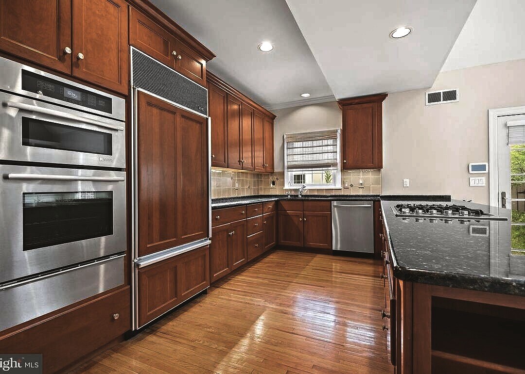 Gourmet Kitchen